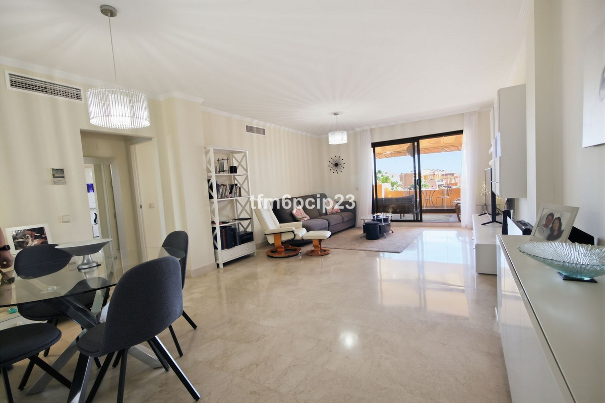 Penthouse te koop in Casares Playa | 2 slaapkamers H5526592