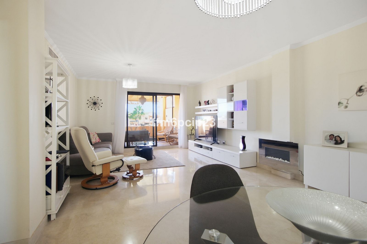 Penthouse te koop in Casares Playa | 2 slaapkamers H5526592