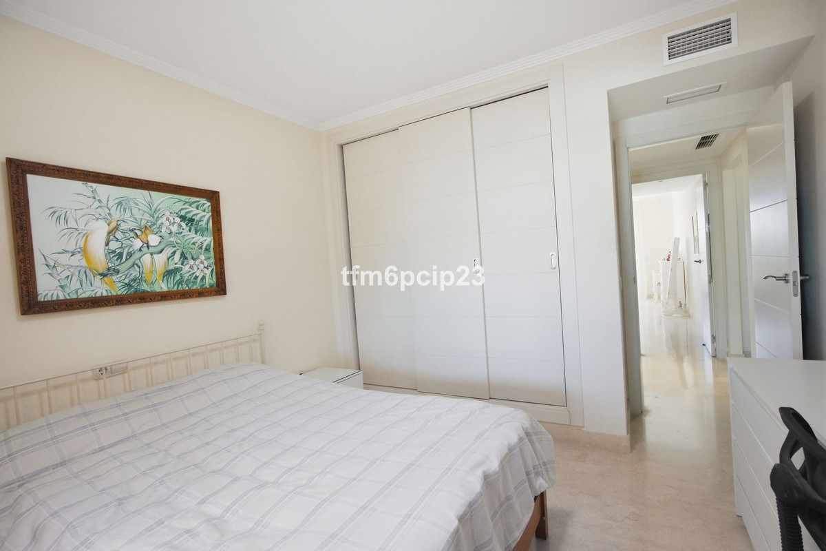 Penthouse te koop in Casares Playa | 2 slaapkamers H5526592