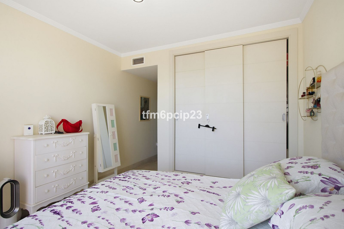 Penthouse te koop in Casares Playa | 2 slaapkamers H5526592