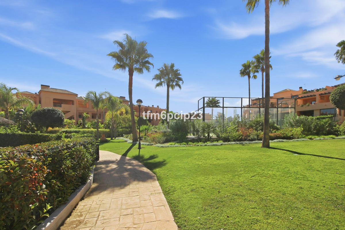 Penthouse te koop in Casares Playa | 2 slaapkamers H5526592