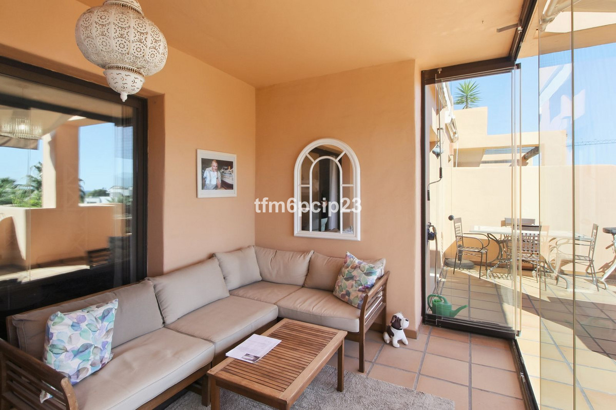 Penthouse te koop in Casares Playa | 2 slaapkamers H5526592