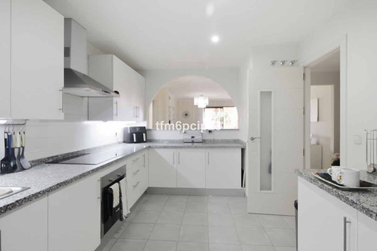 Penthouse te koop in Casares Playa | 2 slaapkamers H5526592