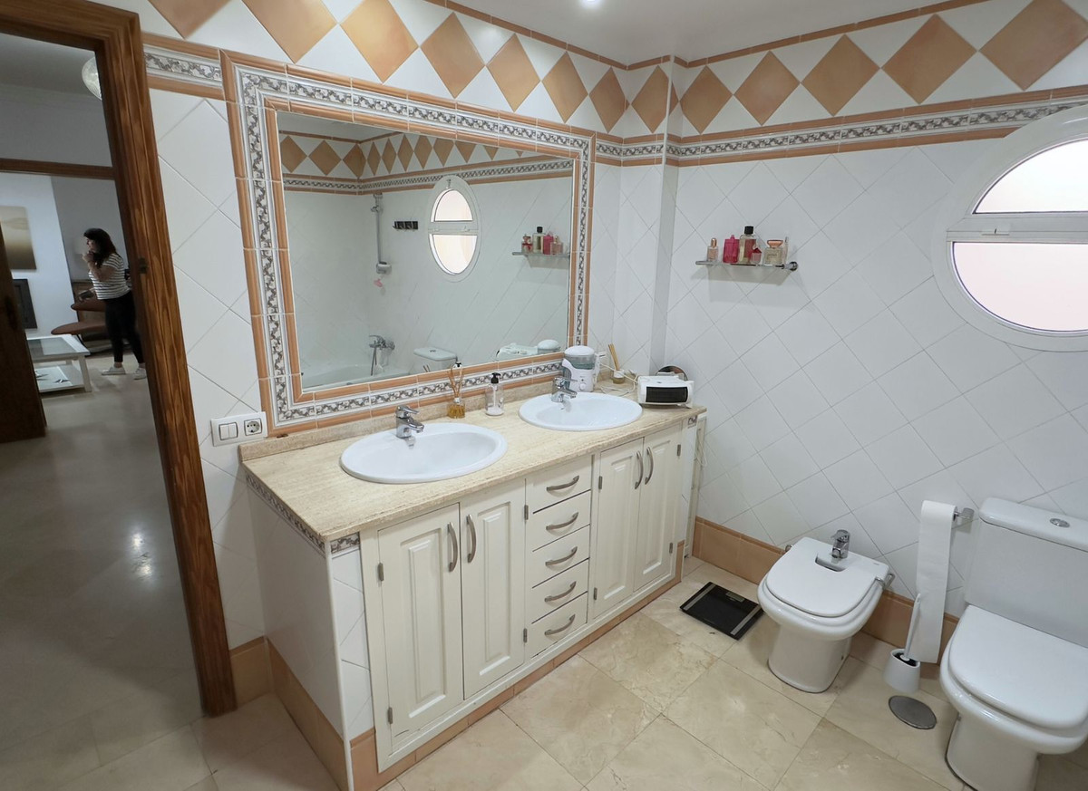 Huis te koop in Casares Pueblo | 5 slaapkamers H5013529