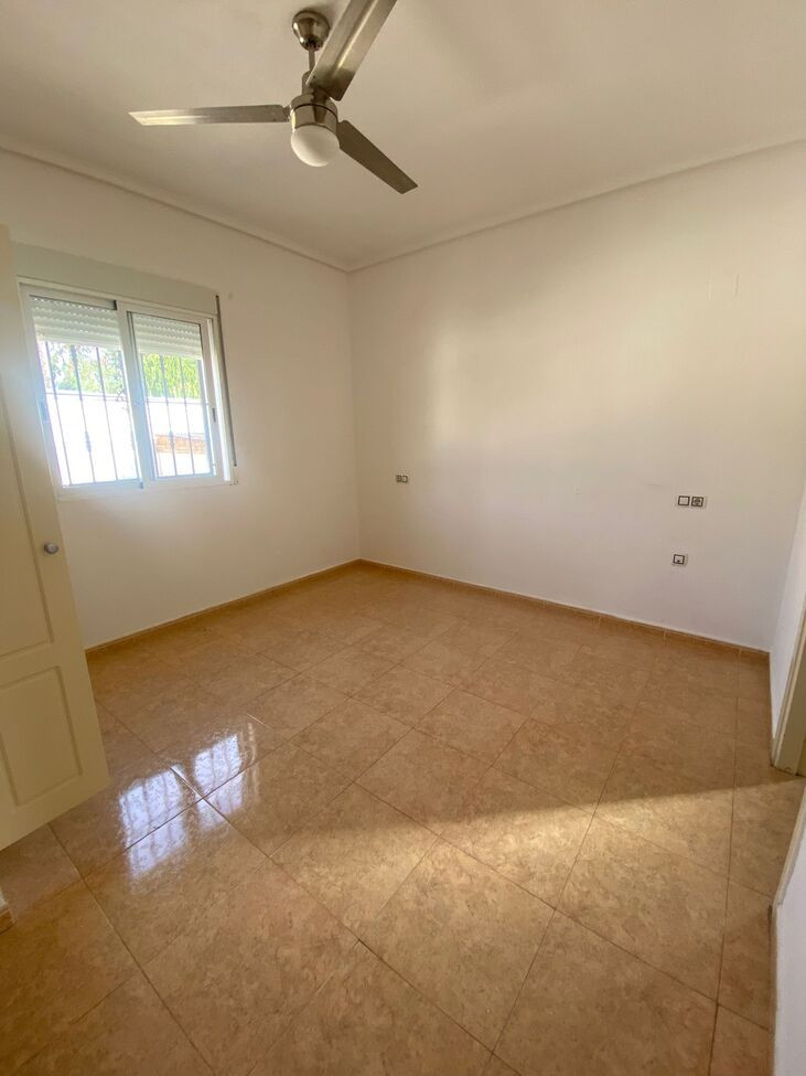 Vrijstaande Villa te koop in Catral | 3 slaapkamers H5185408