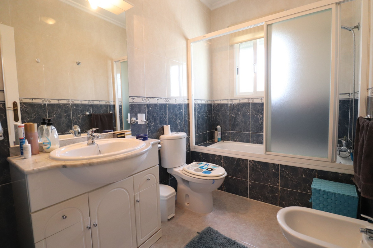 Vrijstaande Villa te koop in Catral | 3 slaapkamers H5236780