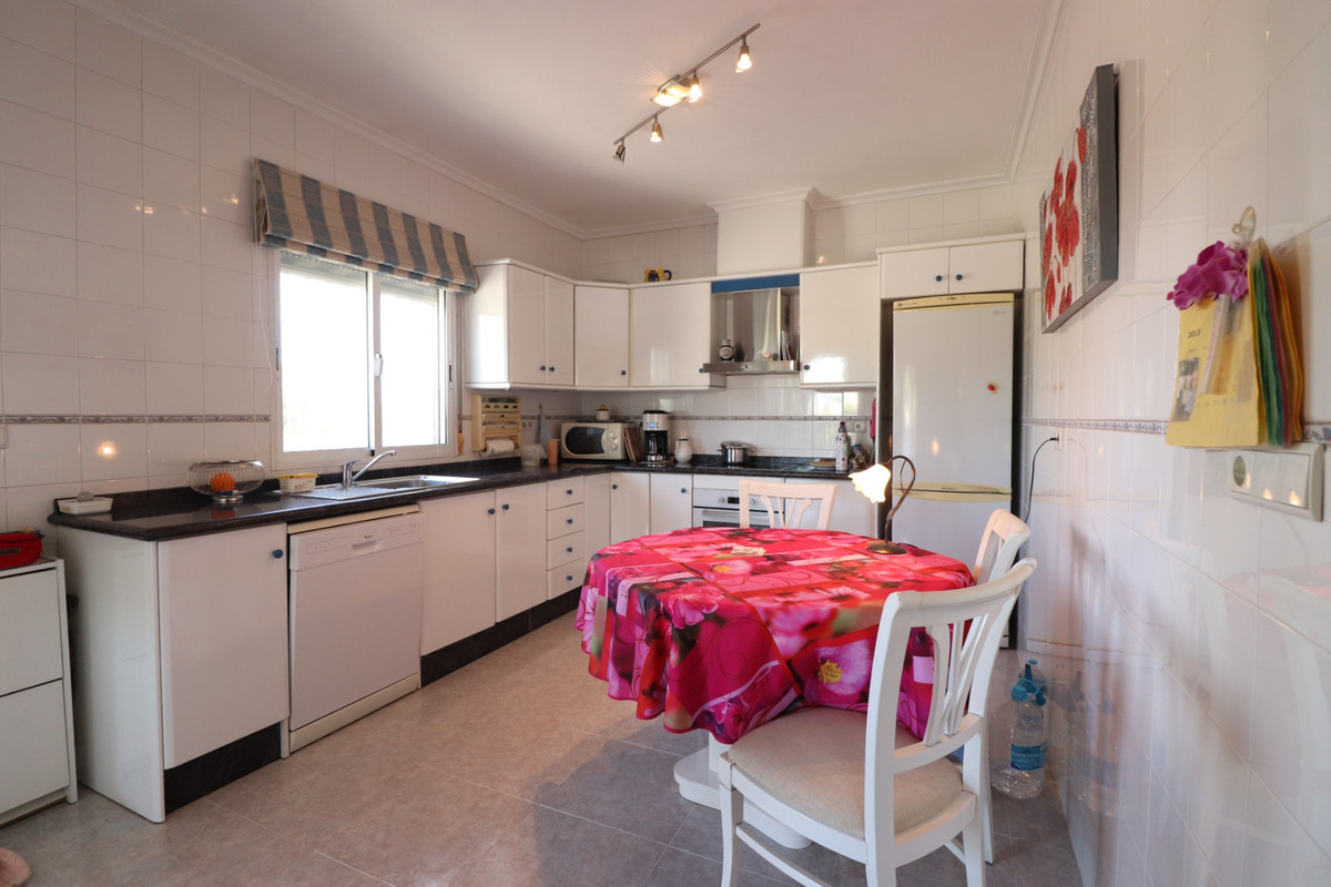 Vrijstaande Villa te koop in Catral | 3 slaapkamers H5236780