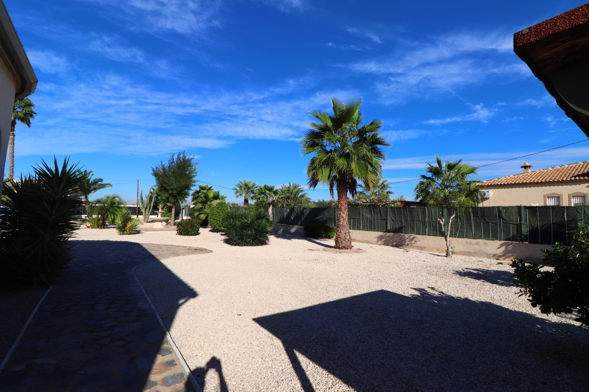 Vrijstaande Villa te koop in Catral | 3 slaapkamers H5236780