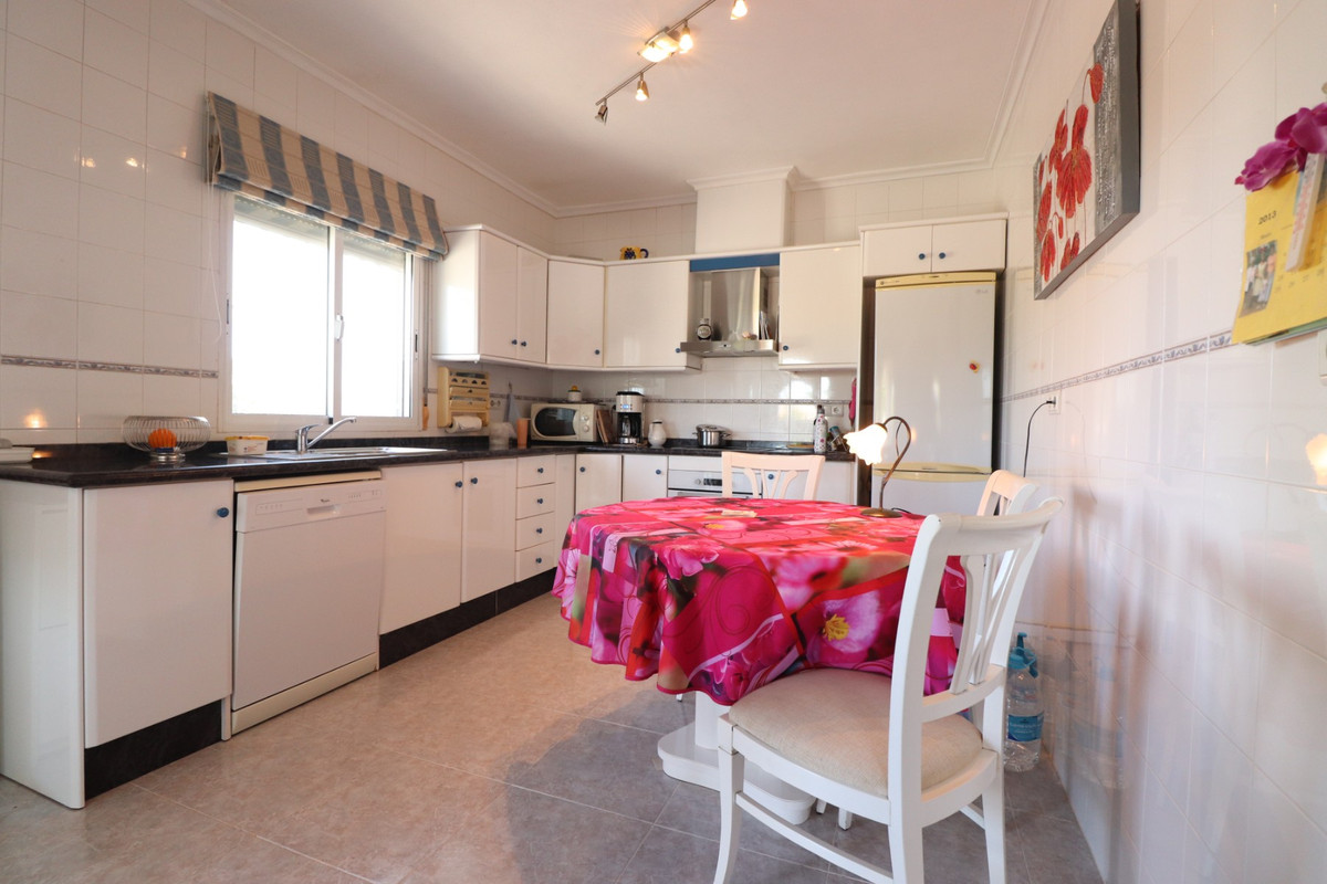 Vrijstaande Villa te koop in Catral | 3 slaapkamers H5236780