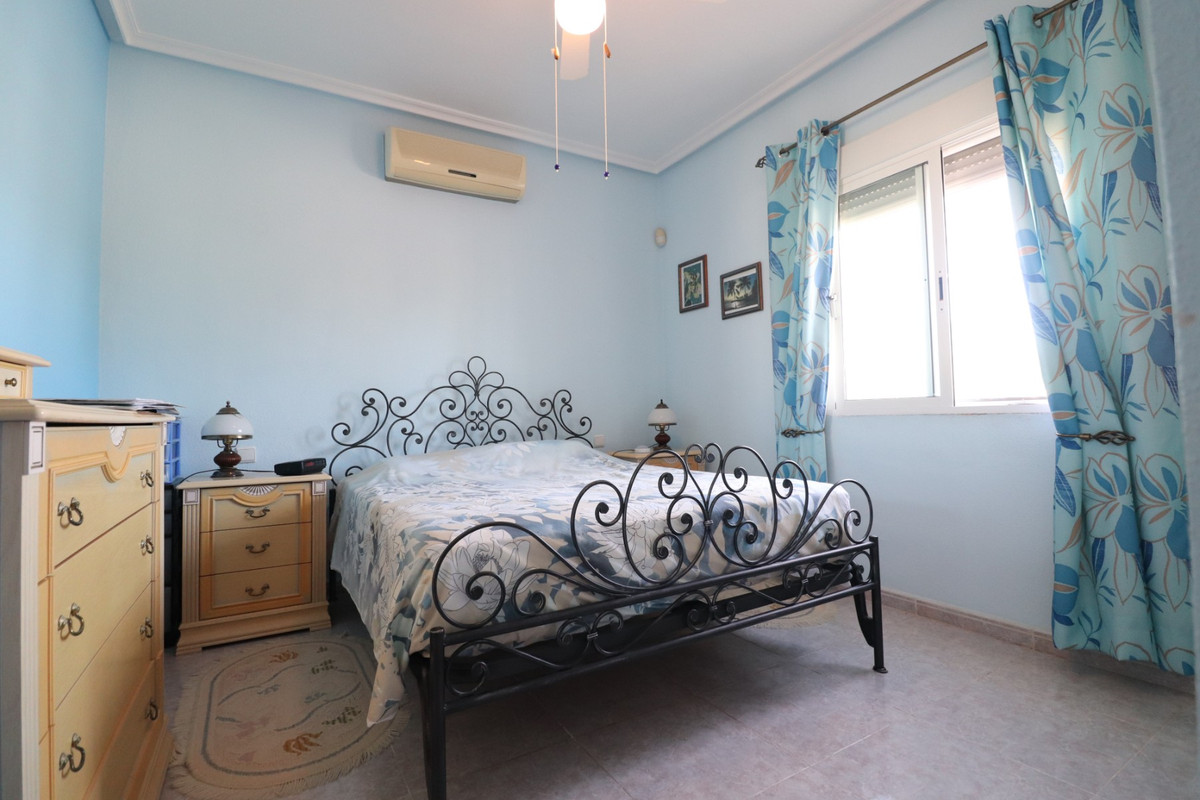 Vrijstaande Villa te koop in Catral | 3 slaapkamers H5236780