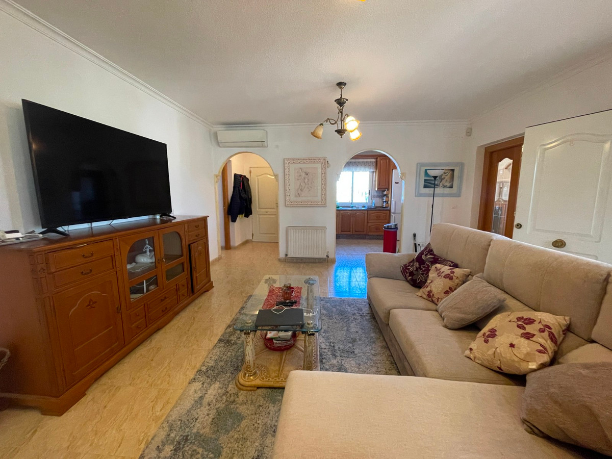 Vrijstaande Villa te koop in Catral | 4 slaapkamers H5256529