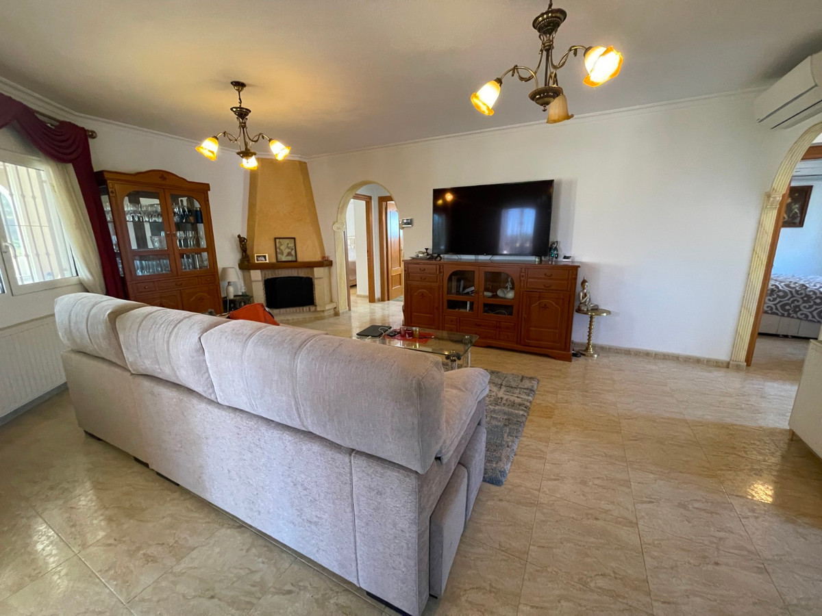 Vrijstaande Villa te koop in Catral | 4 slaapkamers H5256529