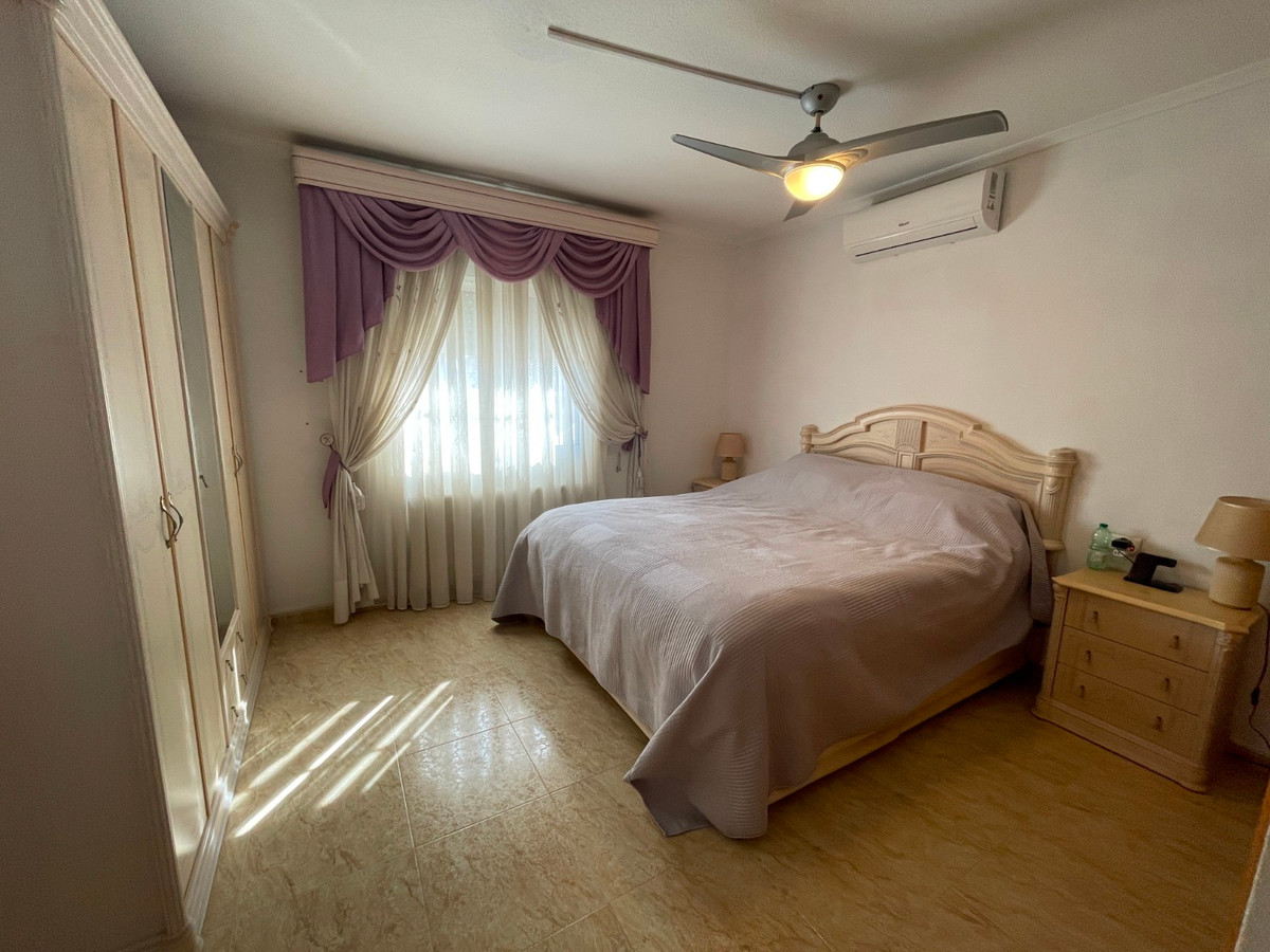 Vrijstaande Villa te koop in Catral | 4 slaapkamers H5256529