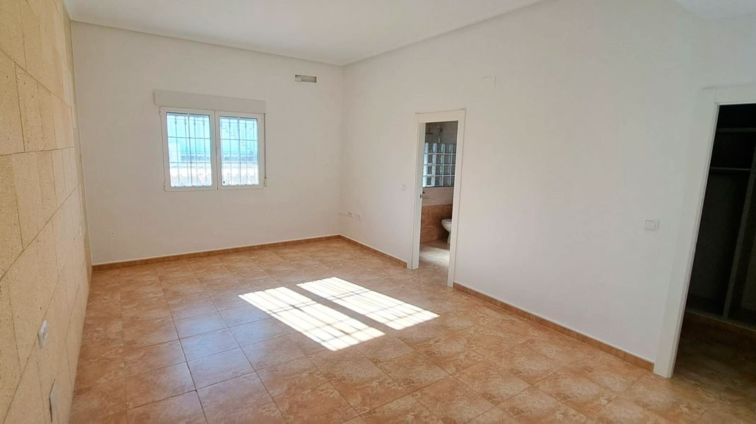 Vrijstaande Villa te koop in Catral | 5 slaapkamers H5288326