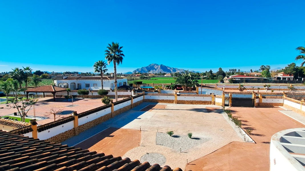 Vrijstaande Villa te koop in Catral | 5 slaapkamers H5288326