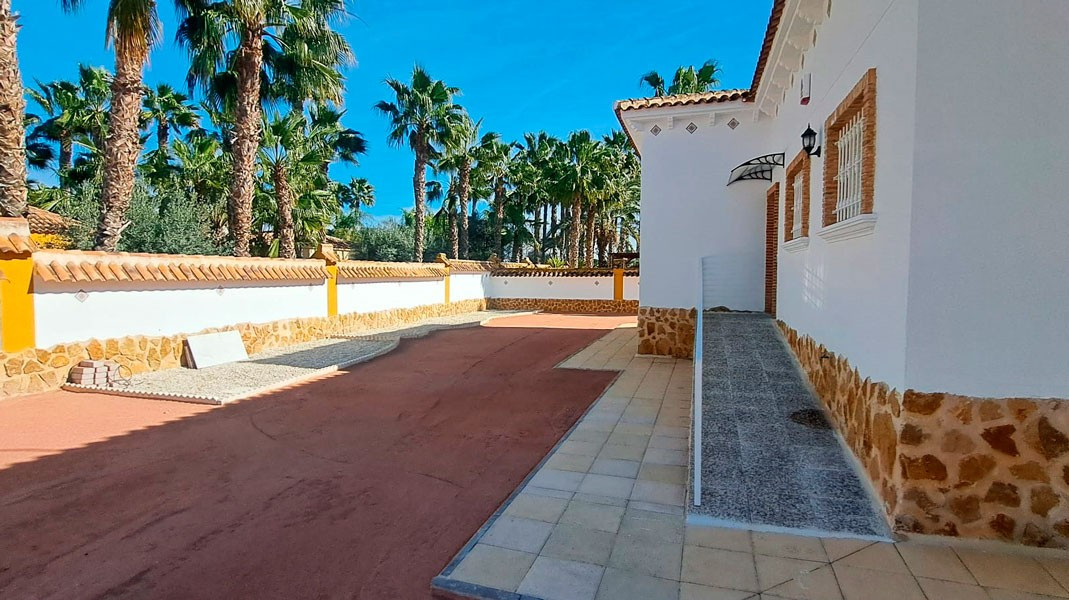 Vrijstaande Villa te koop in Catral | 3 slaapkamers H5311129