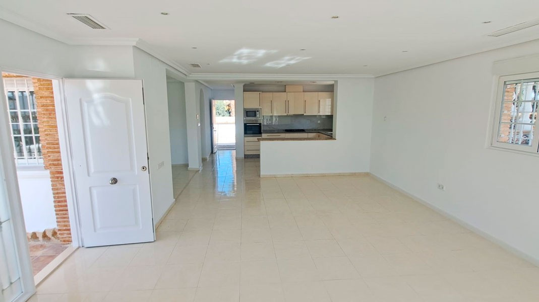 Vrijstaande Villa te koop in Catral | 3 slaapkamers H5311129