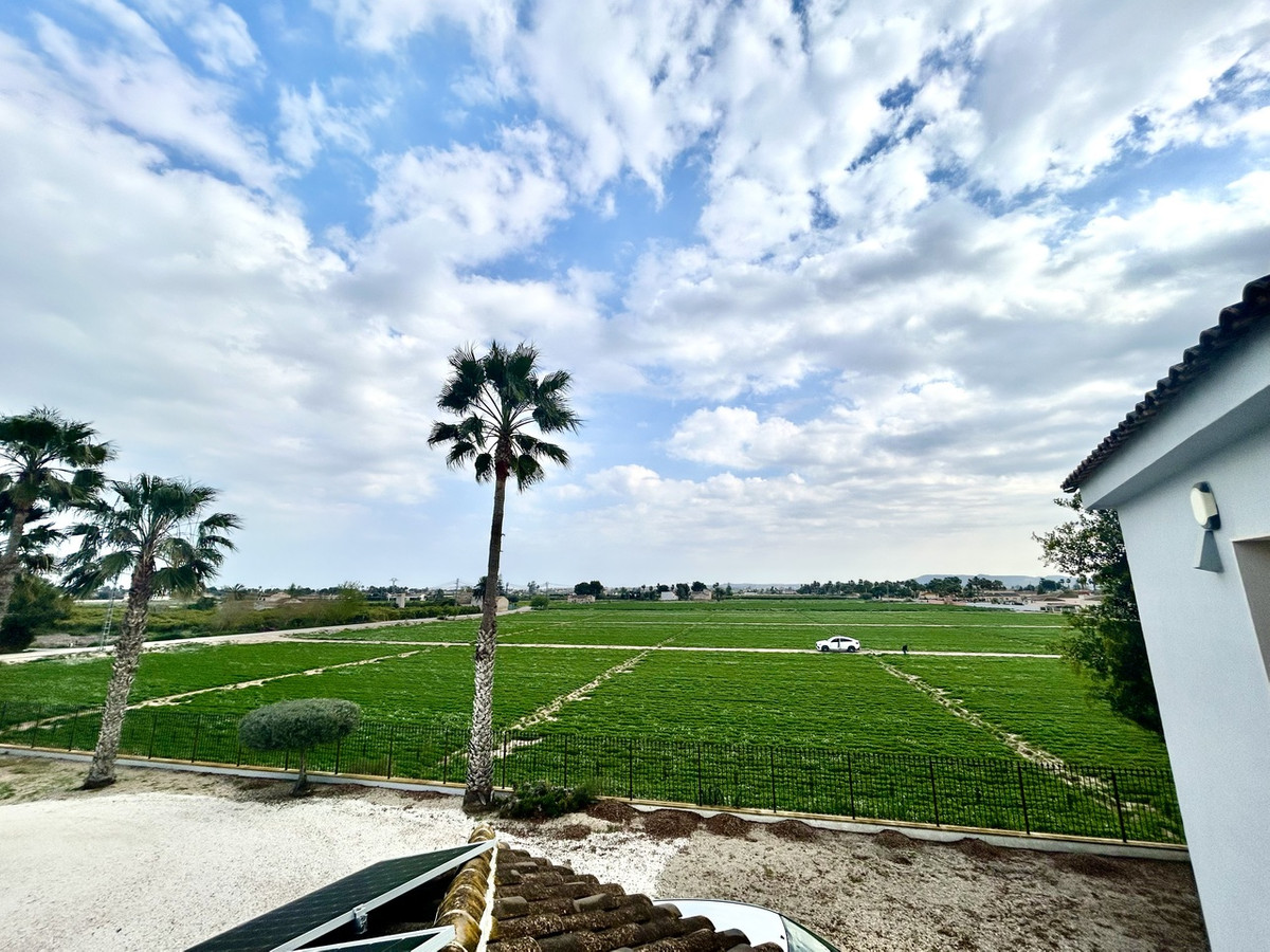 Vrijstaande Villa te koop in Catral | 4 slaapkamers H5342497