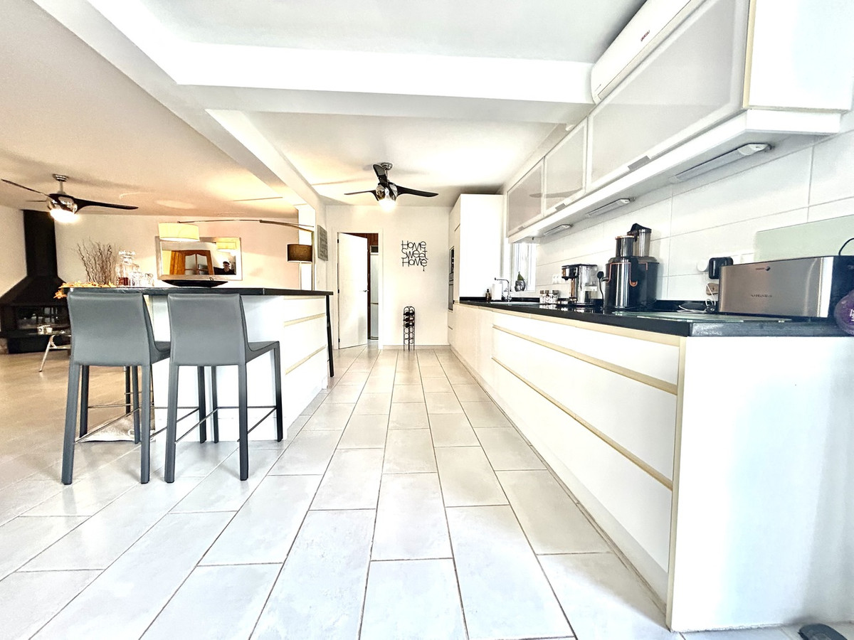 Vrijstaande Villa te koop in Catral | 4 slaapkamers H5380315