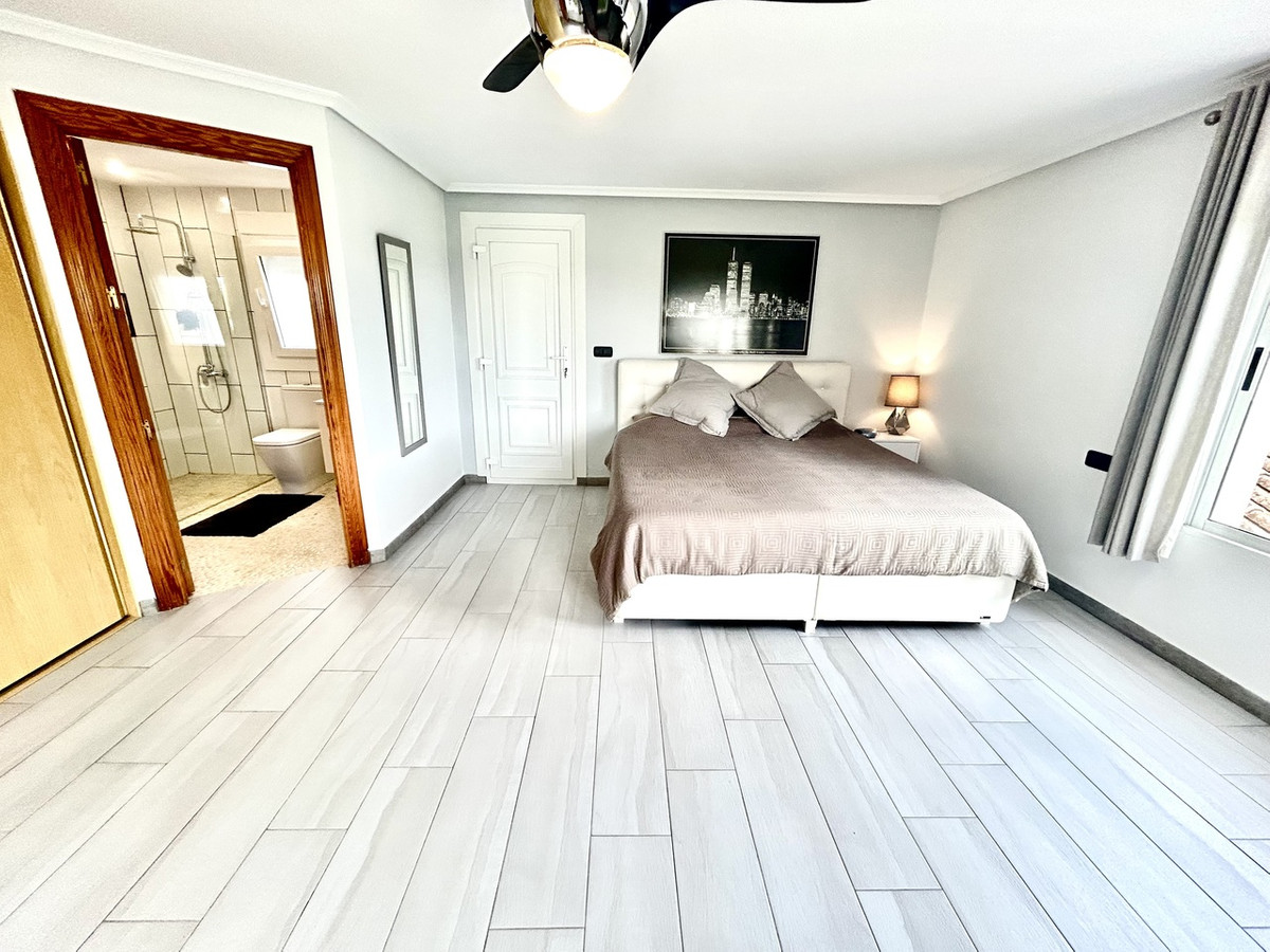Vrijstaande Villa te koop in Catral | 4 slaapkamers H5380315
