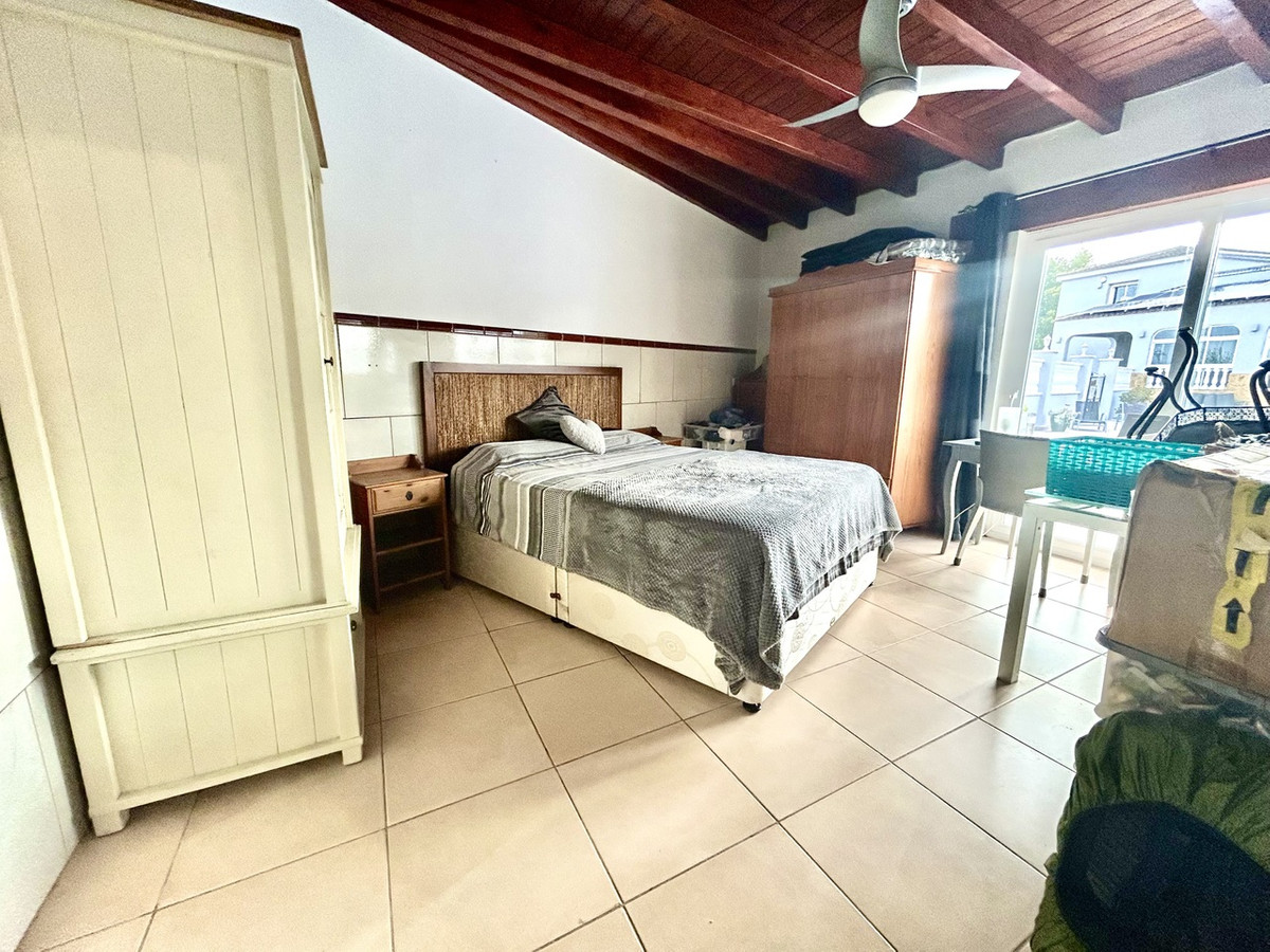 Vrijstaande Villa te koop in Catral | 4 slaapkamers H5380315
