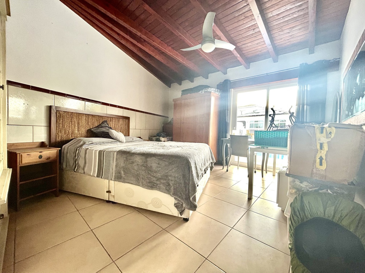 Vrijstaande Villa te koop in Catral | 4 slaapkamers H5380315