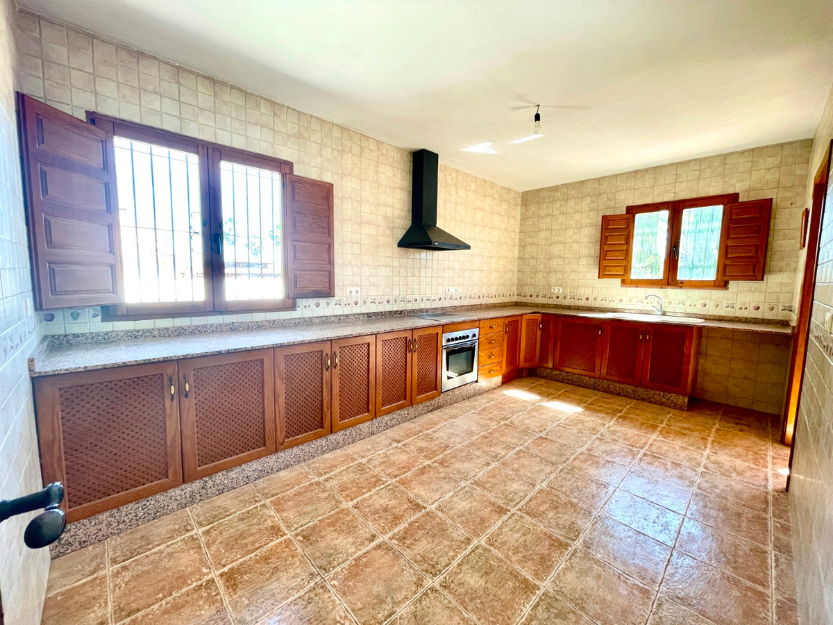 Vrijstaande Villa te koop in Catral | 4 slaapkamers H5390170