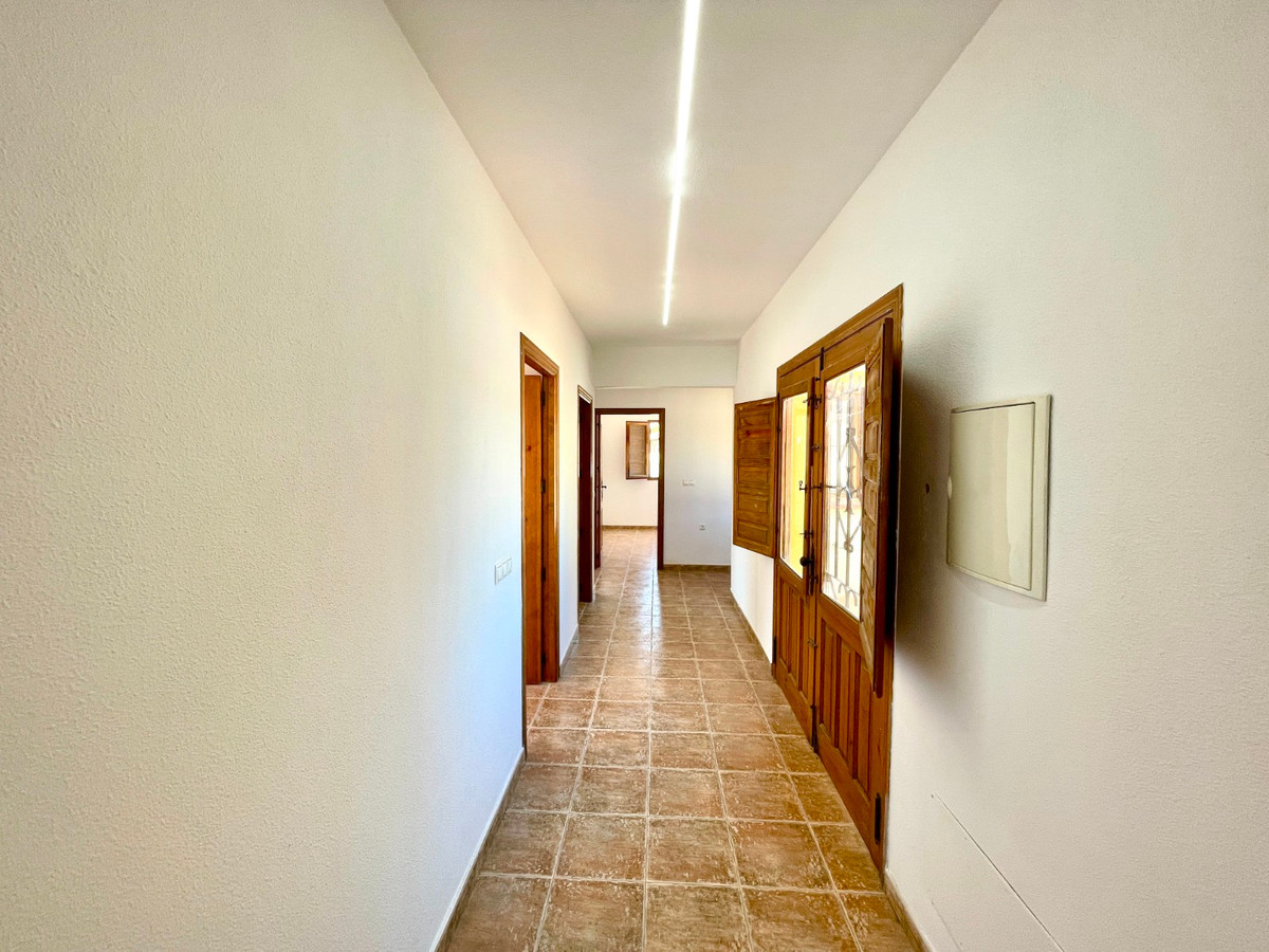 Vrijstaande Villa te koop in Catral | 4 slaapkamers H5390170
