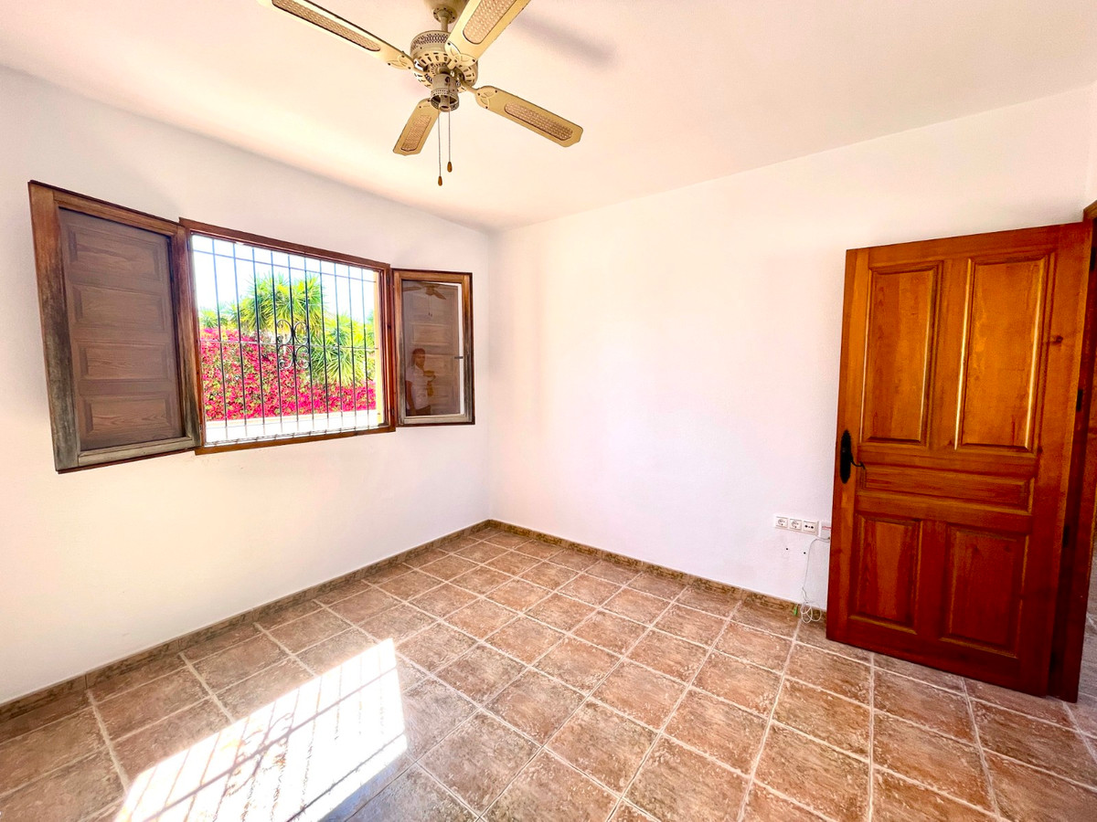 Vrijstaande Villa te koop in Catral | 4 slaapkamers H5390170