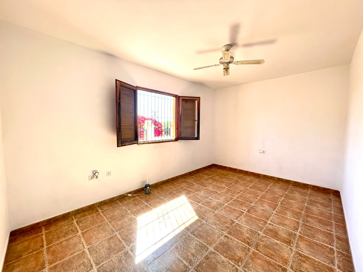Vrijstaande Villa te koop in Catral | 4 slaapkamers H5390170
