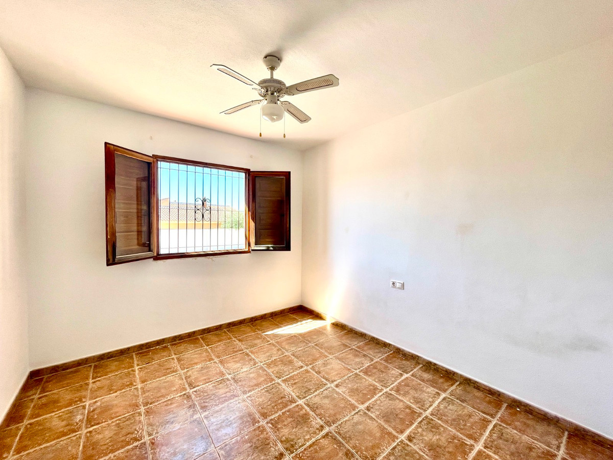 Vrijstaande Villa te koop in Catral | 4 slaapkamers H5390170