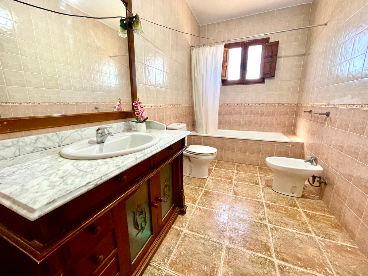 Vrijstaande Villa te koop in Catral | 4 slaapkamers H5390170