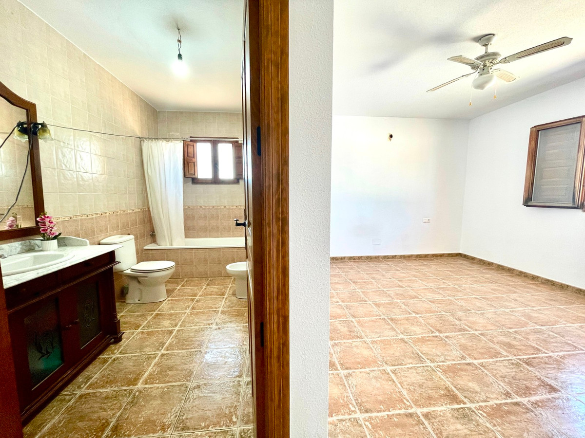 Vrijstaande Villa te koop in Catral | 4 slaapkamers H5390170