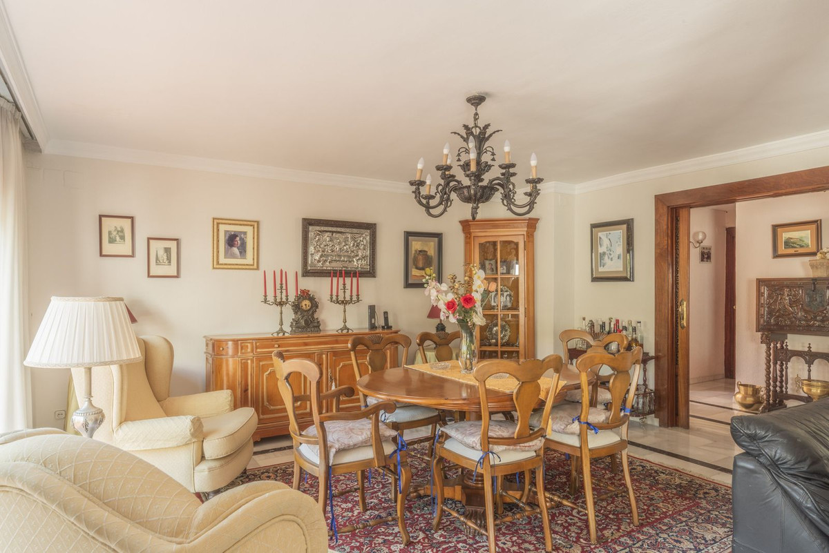 Huis te koop in Cerrado de Calderón | 6 slaapkamers H5070157