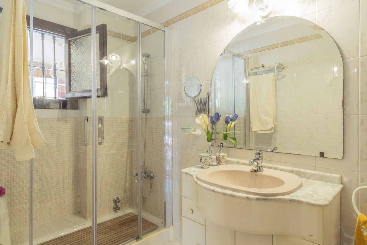 Huis te koop in Cerrado de Calderón | 6 slaapkamers H5070157