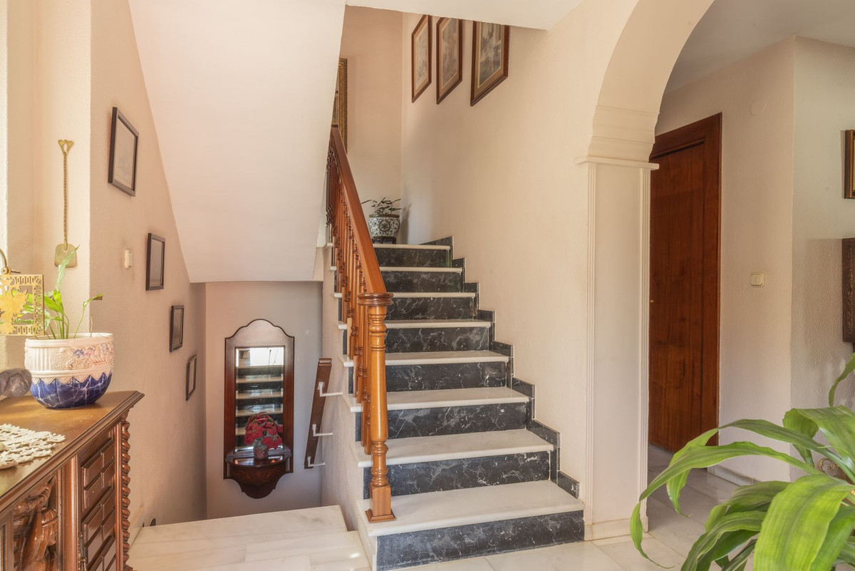 Huis te koop in Cerrado de Calderón | 6 slaapkamers H5070157