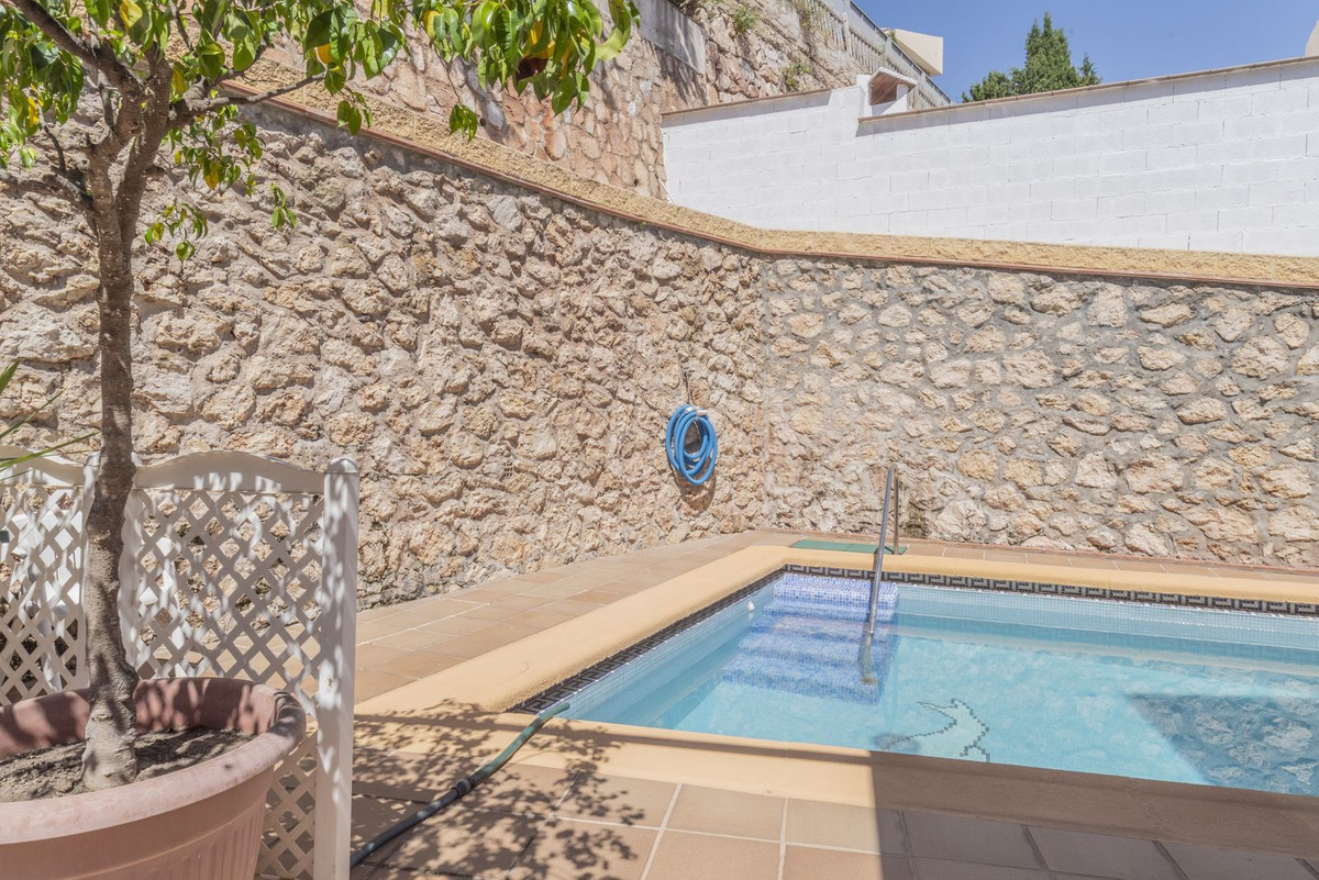 Huis te koop in Cerrado de Calderón | 6 slaapkamers H5070157