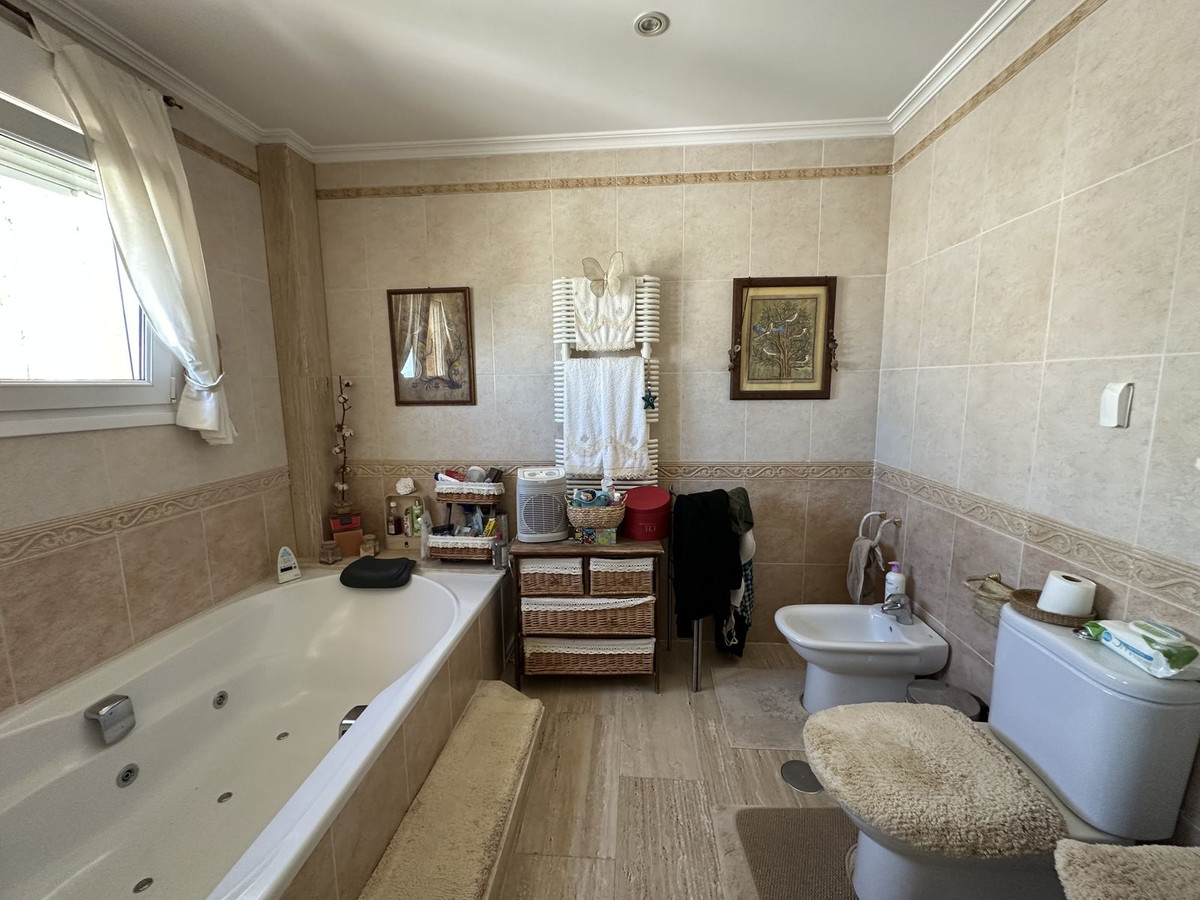 Huis te koop in Cerrado de Calderón | 5 slaapkamers H5169646