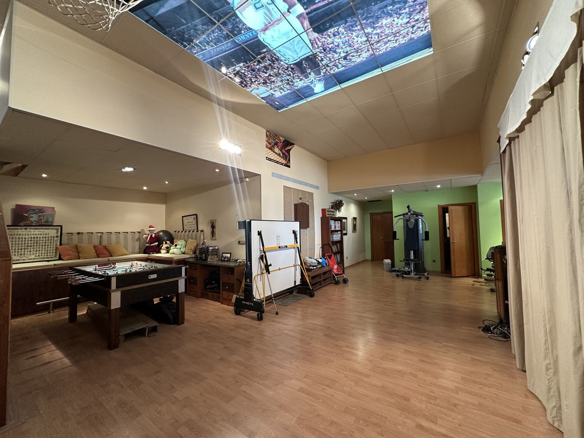 Huis te koop in Cerrado de Calderón | 5 slaapkamers H5169646