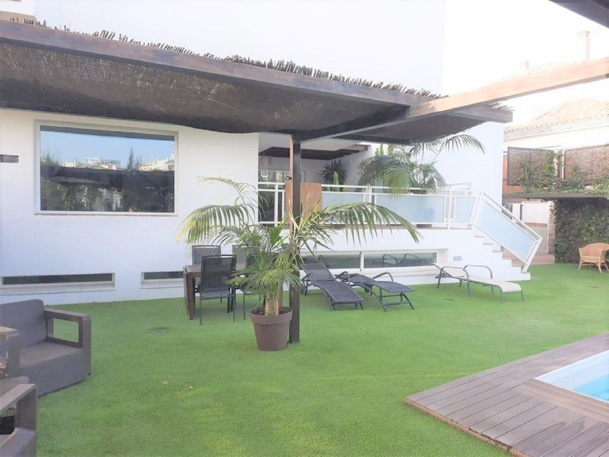Huis te koop in Cerros del Aguila | 5 slaapkamers H4153921