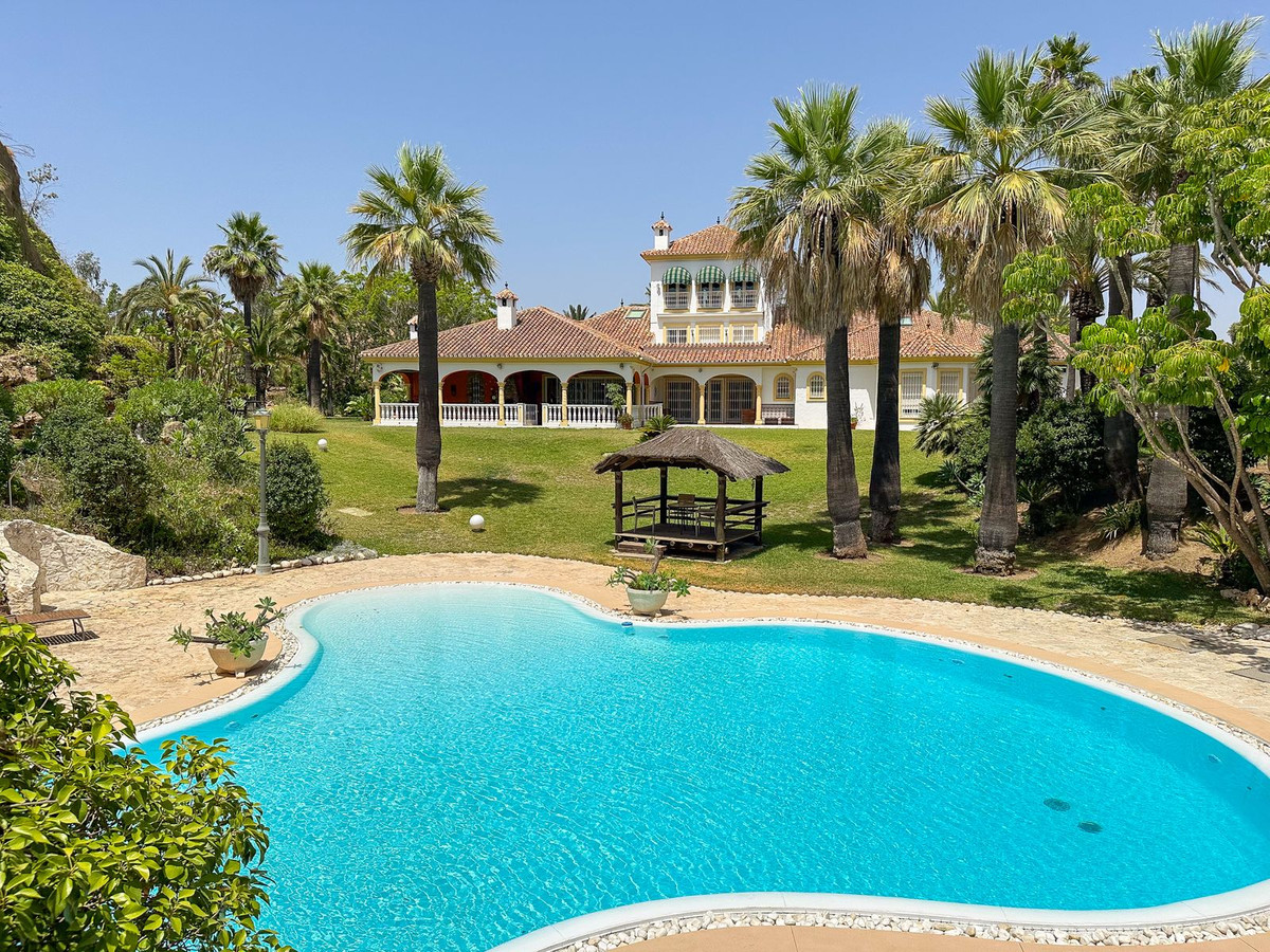 Vrijstaande Villa in Cerros del Aguila-1