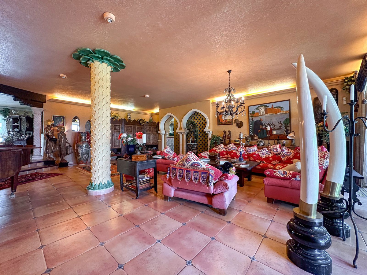 Vrijstaande Villa in Cerros del Aguila-10