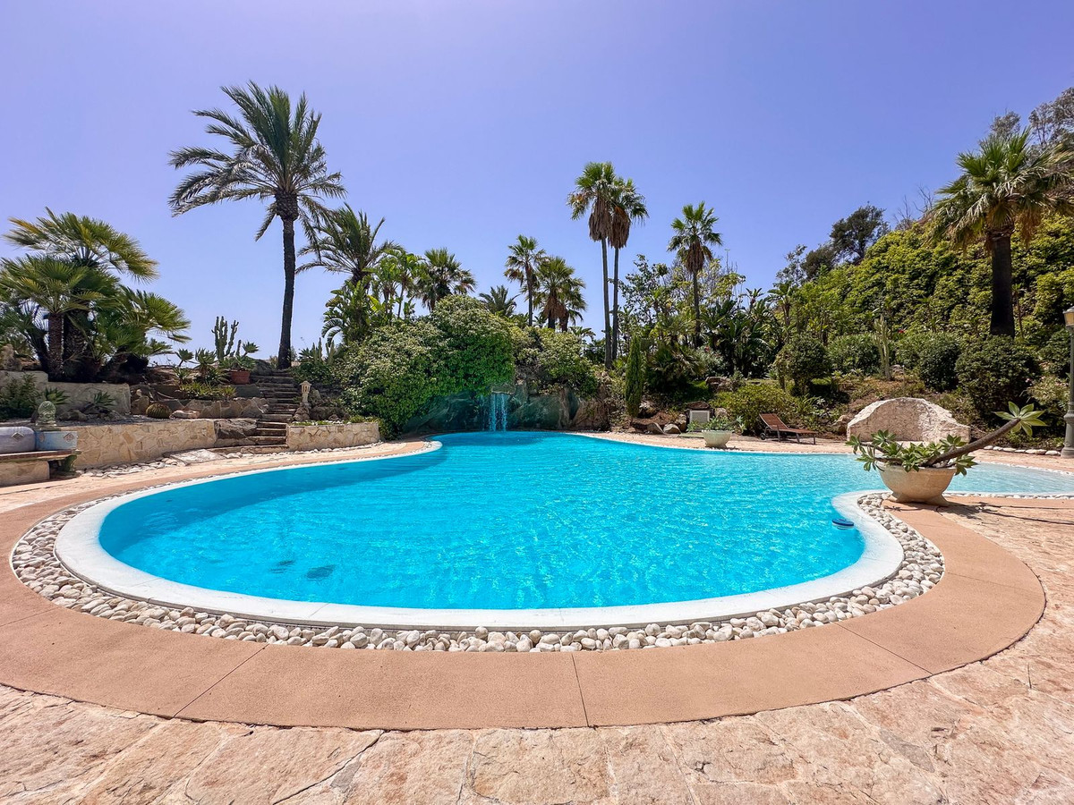 Vrijstaande Villa in Cerros del Aguila-15