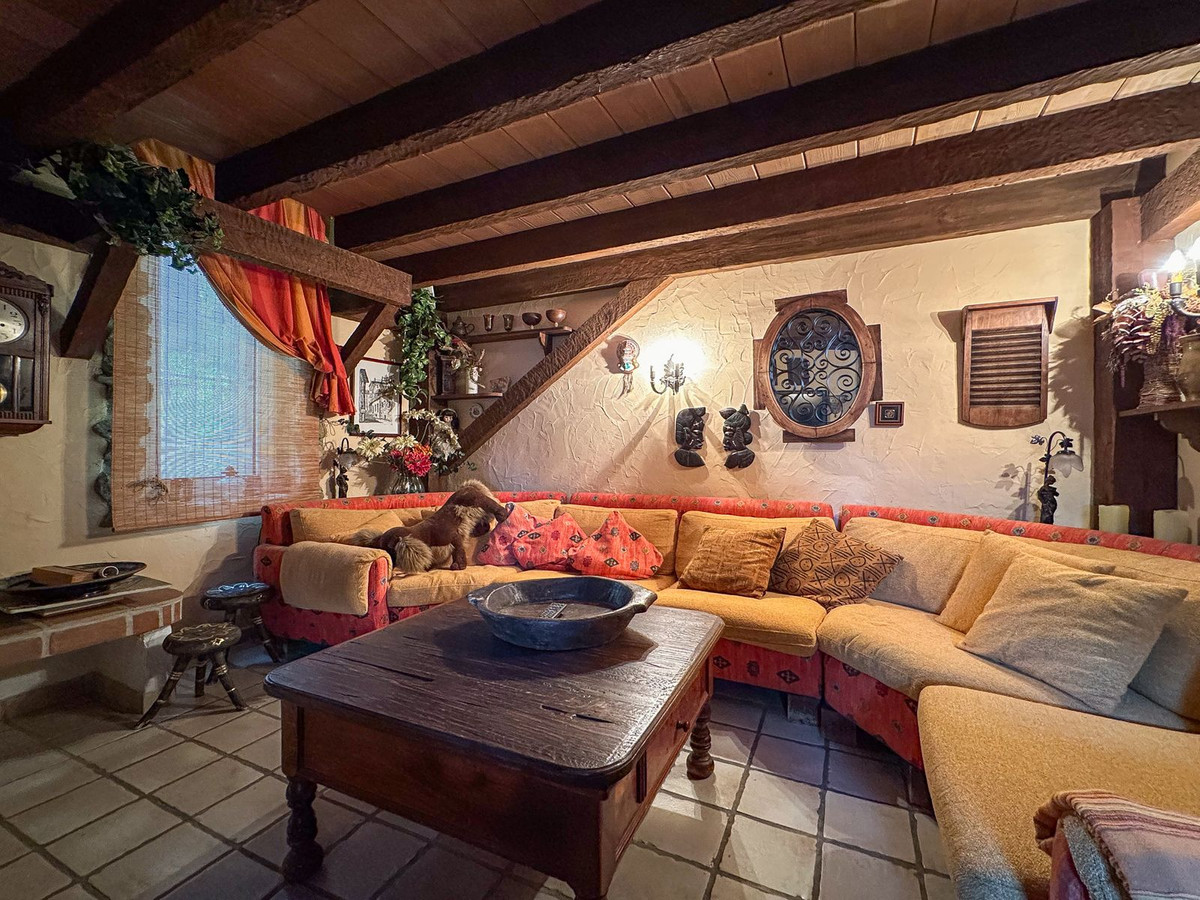 Vrijstaande Villa in Cerros del Aguila-16