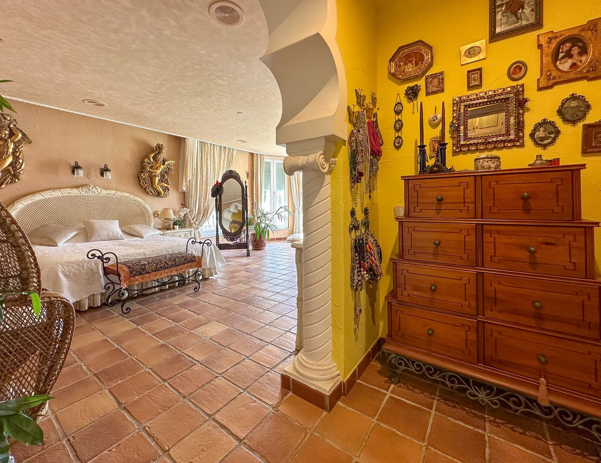 Vrijstaande Villa in Cerros del Aguila-27