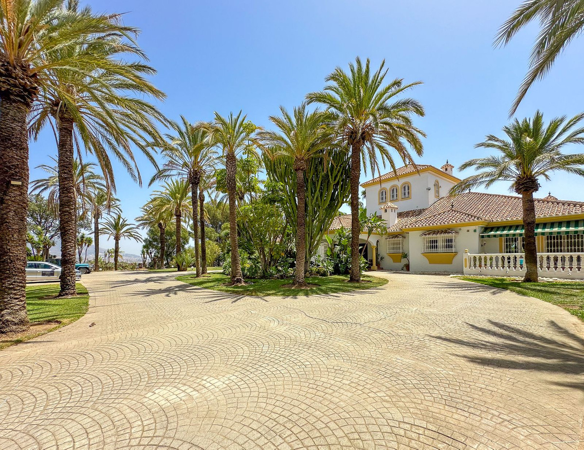 Vrijstaande Villa in Cerros del Aguila-3