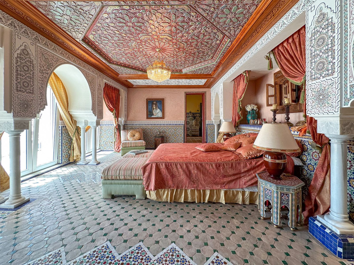 Vrijstaande Villa in Cerros del Aguila-39