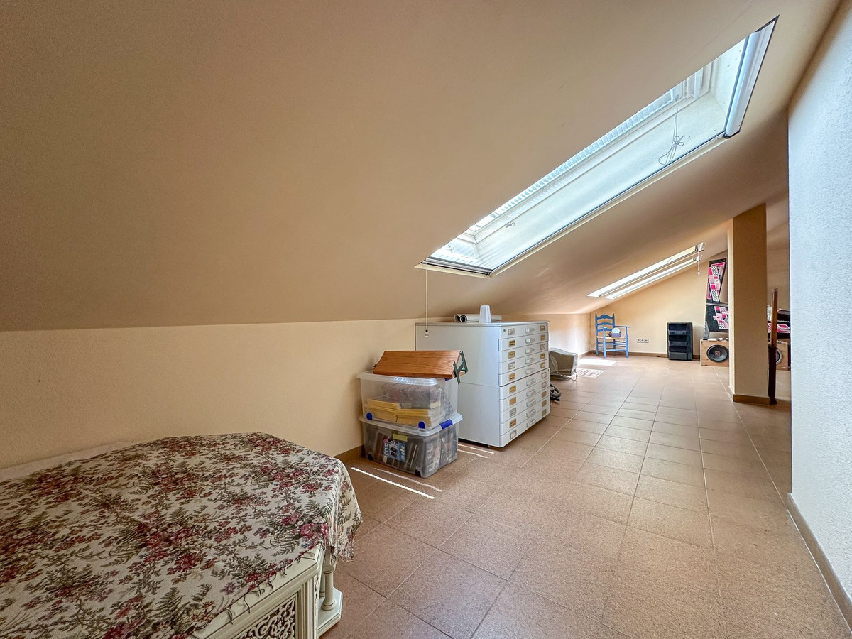 Vrijstaande Villa in Cerros del Aguila-43