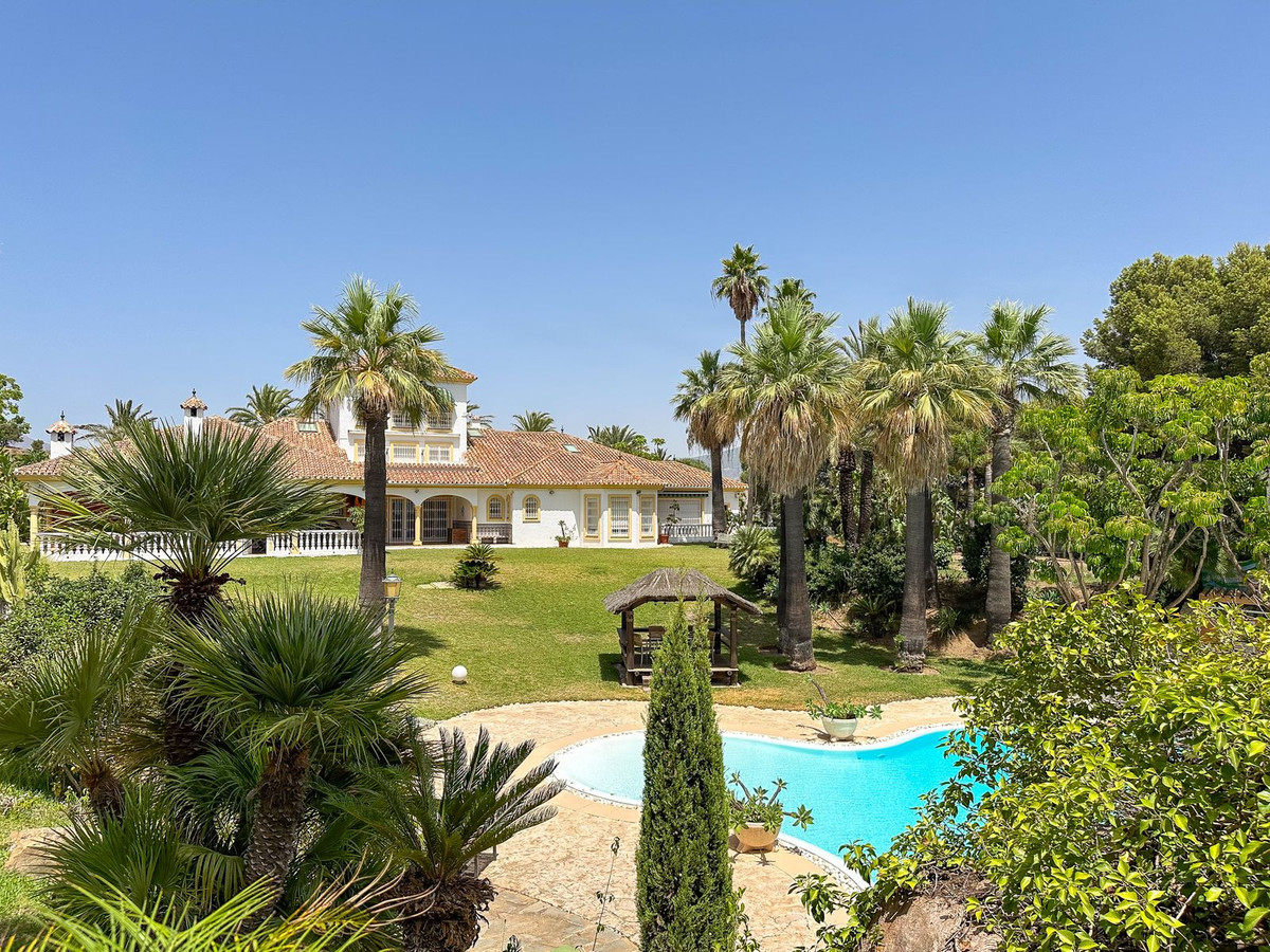 Vrijstaande Villa in Cerros del Aguila-50
