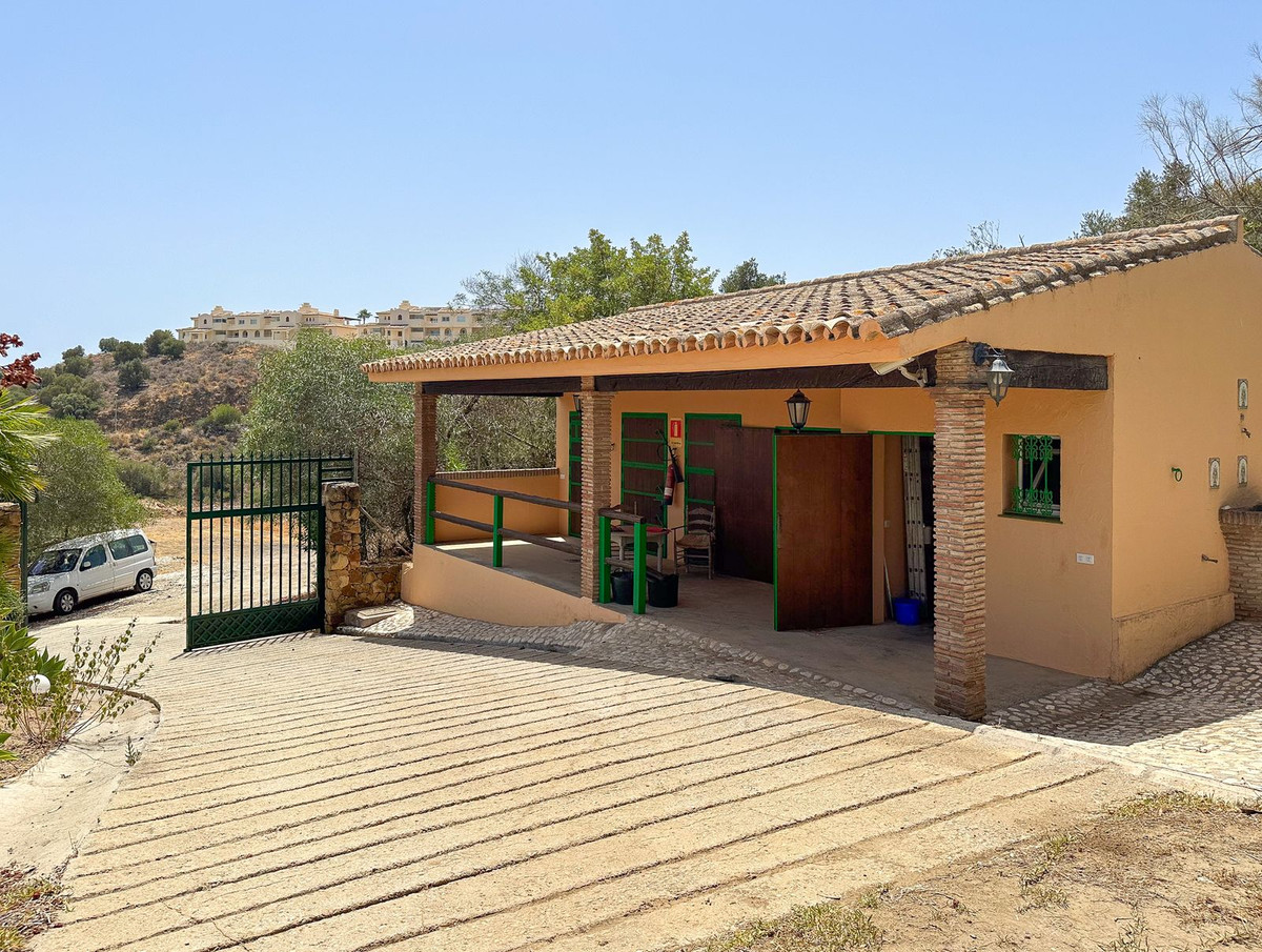Vrijstaande Villa in Cerros del Aguila-57